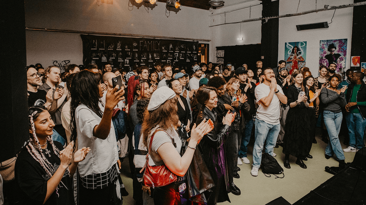 DNA. CLUB: COMMUNITY PARTY