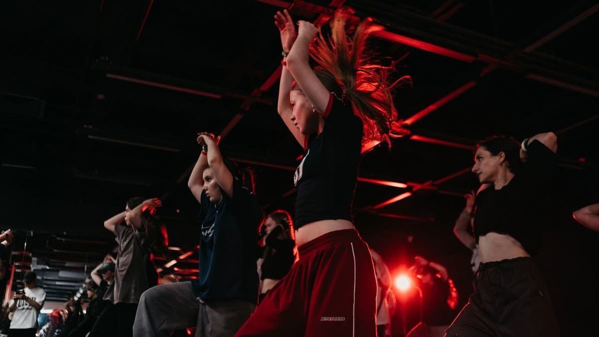 URBAN CHOREOGRAPHY DANCE