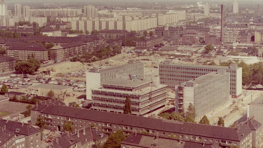 Die Stasi im Kiez Führung um die ehemalige Stasi-Zentrale mit Blick ins Archiv